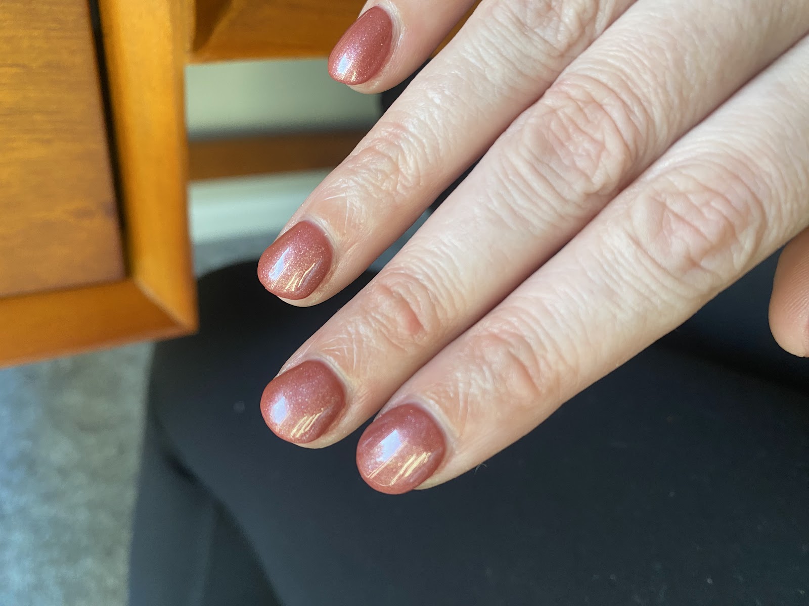 Highland Nails logo