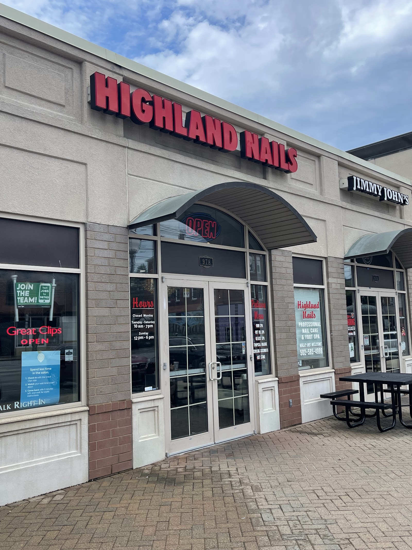 Highland Nails nail photo 1
